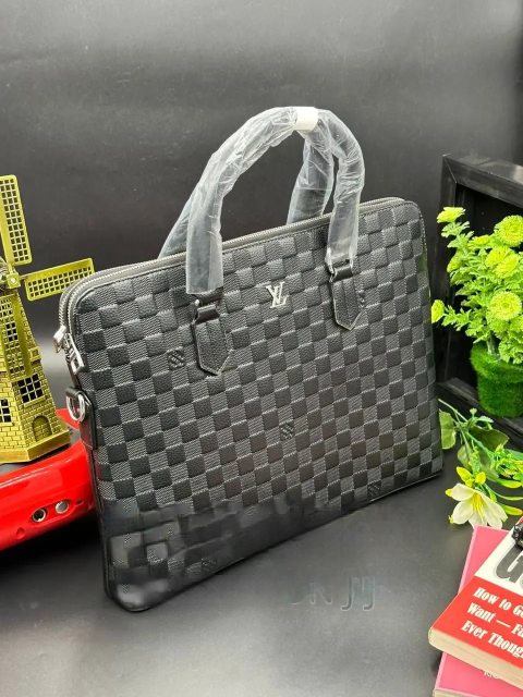 a25bcca4-a166-44d6-8907-1041460a3e2e-thumbnails